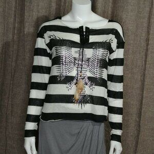 The Classic Han Clothing Southwestern Style Top Front Lace-up With Feathers Sz M